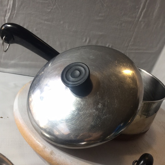 Vintage Revere Ware copper clad stainless 2 quart saucepan hang ring - Picture 3 of 10